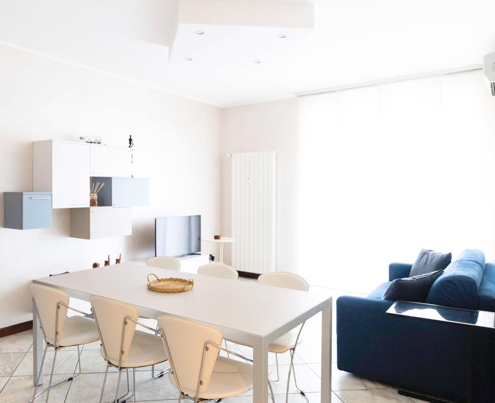 Blue Lake Arona - Cozy Apartment In City Center 外观 照片